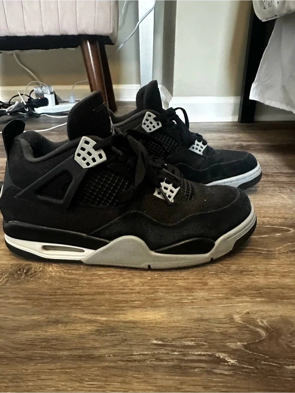 Nike Air Jordan 3 Retro Men’s Black/Grey Basketball Shoes